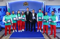Министър Пешев награди медалистите от Европейското първенство по самбо