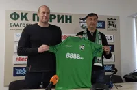 Пирин оставя треньора си