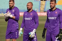 Два клуба от елита искат вратар на ЦСКА