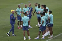 Анчелоти дебютира с 0:0 за Бразилия