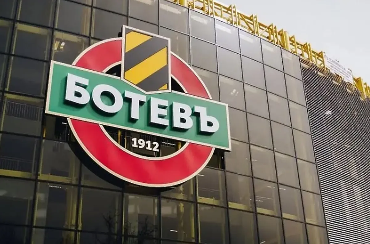 Миноритарният собственик на Ботев Пловдив скочи срещу клубното ръководство