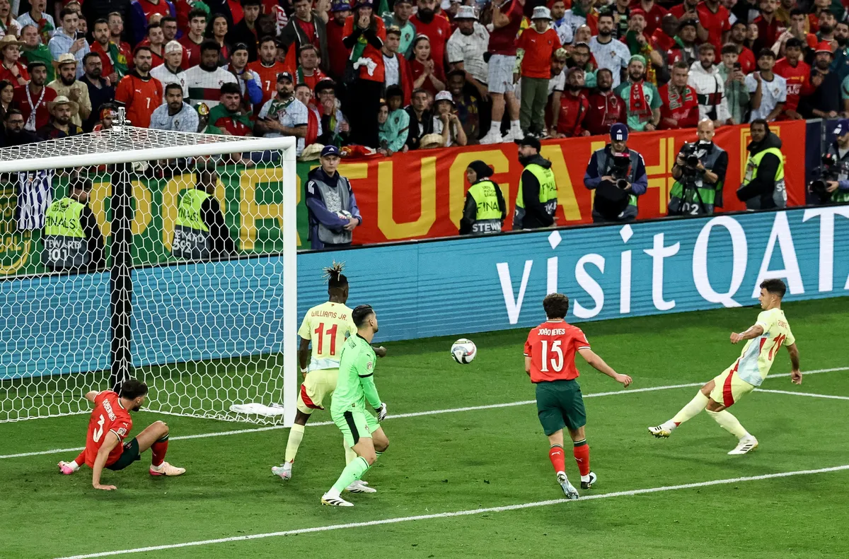 Следете тук финала за Лигата на нациите Иберийско дерби между