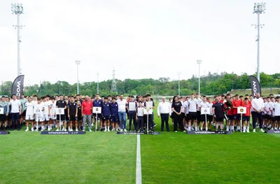 Бурни овации за международните участници в турнира Vivacom Cup