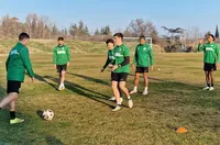 Берое започна подготовка с голямата си звезда и шестима юноши