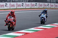 Маркес продължава да доминира в MotoGP след успех в Италия
