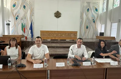 Министър Пешев: Ще осигурим подкрепа за клубовете, младите ни атлети и техните треньори