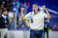 Левски вдига тавана на заплатите