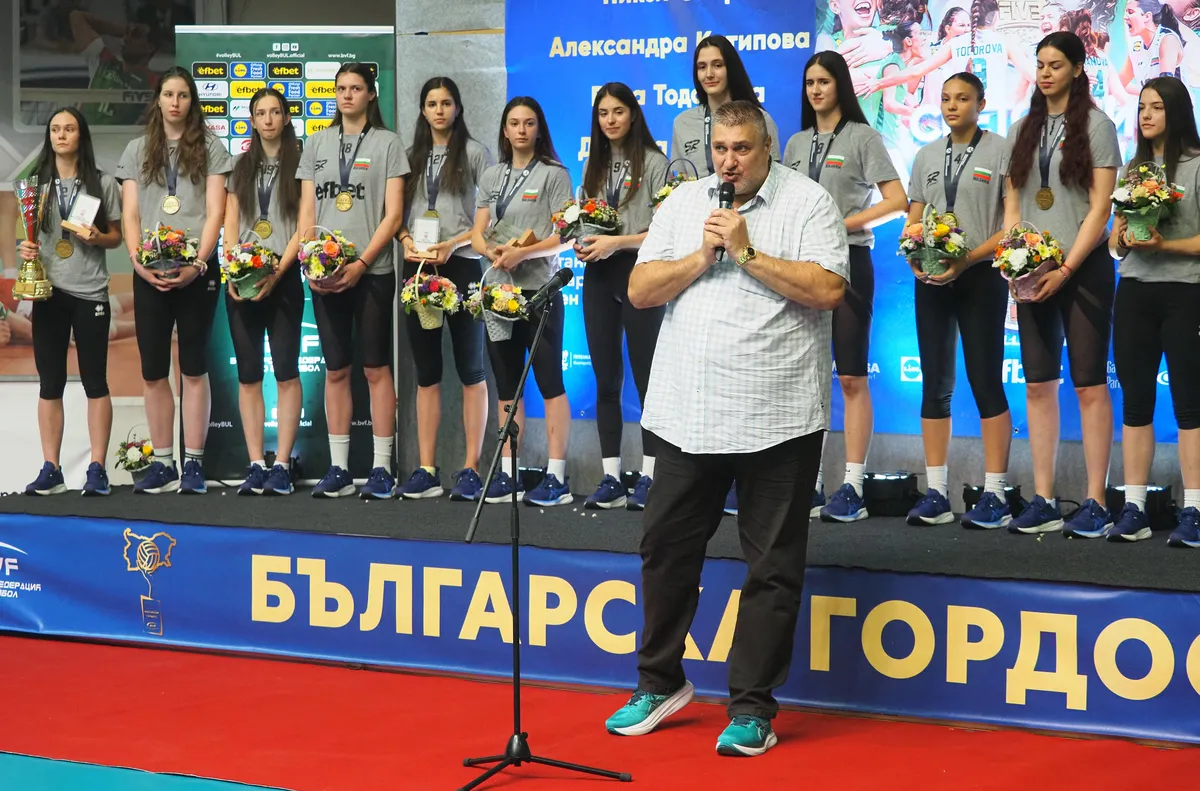 Любо Ганев: Смело мога да кажа, че волейболът в момента е спорт №1 в България (ВИДЕО)