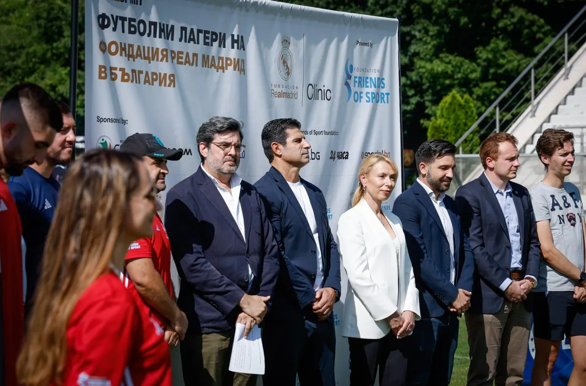 Георги Иванов участва в откриването на първия футболен лагер на "Фондация Реал Мадрид" в България