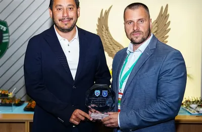 Черно море със стилен подарък за Башакшехир