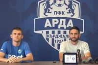 Тунчев с дилеми в състава за реванша с ХИК