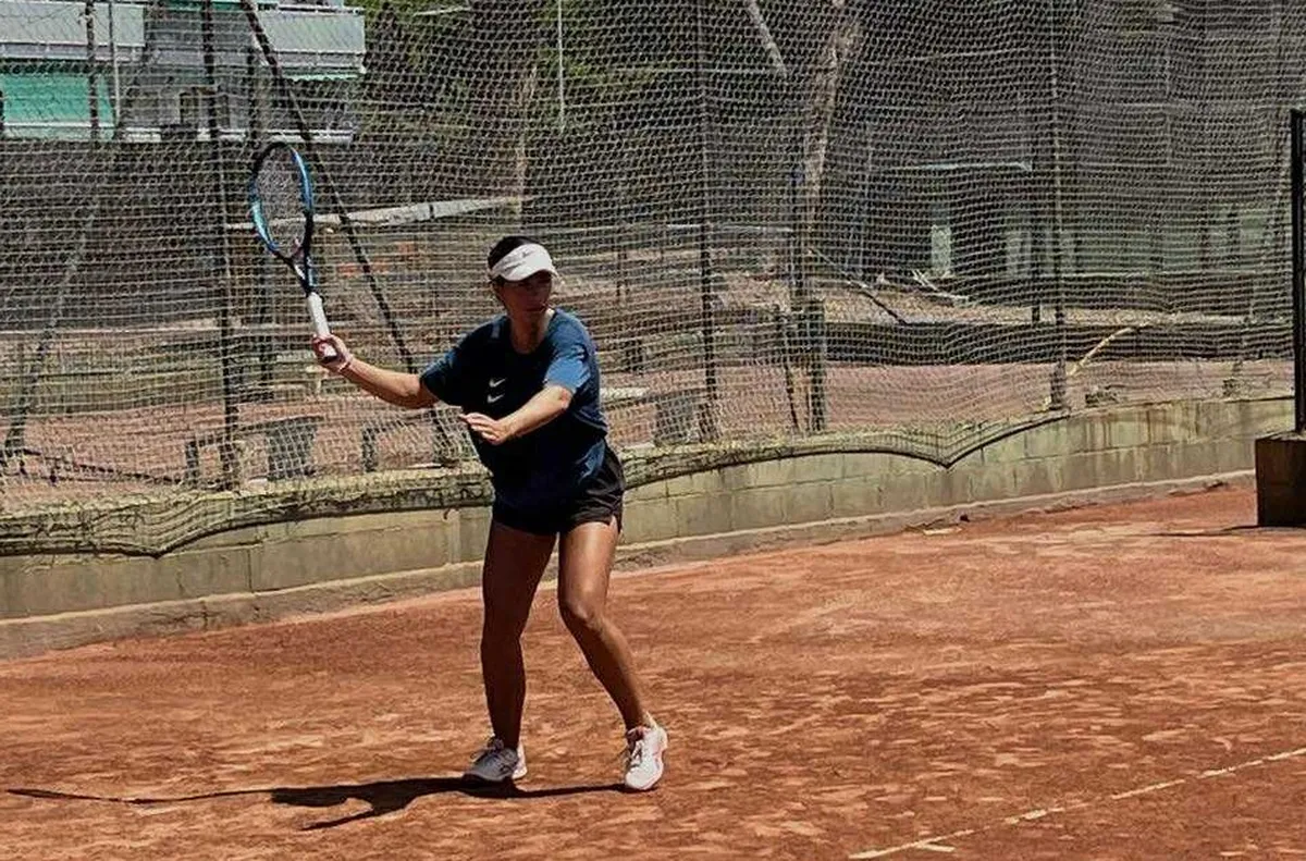 Виктория Лазарова загуби първия си полуфинал на двойки то ITF