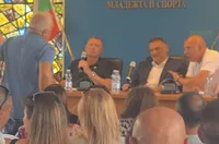 И ТИ ЛИ, ЦАРИЦЕ?! 