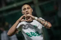ЦСКА с мощен удар, взе голмайстора на efbet Лига