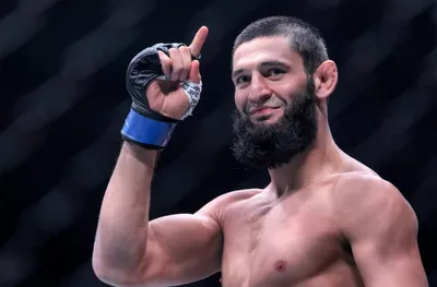 Хамзат Чимаев не се “претоварва” преди UFC 319