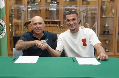 Пламен Андреев остана на пейката в първия мач на Сантандер