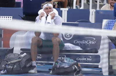 Александър Зверев с контузия точно преди US Open?