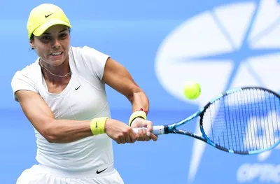 Вики Томова успя да се справи с първия кръг на квалификацията на US Open