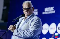 Шефът на световната борба хвали България след Световното в Самоков