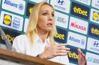 Зетова: Трябва да взема важно решение