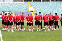 Ще спираме Испания с 3-5-2