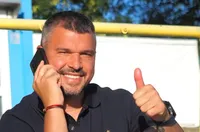 Валери Божинов става учител по физическо възпитание? (ВИДЕО)