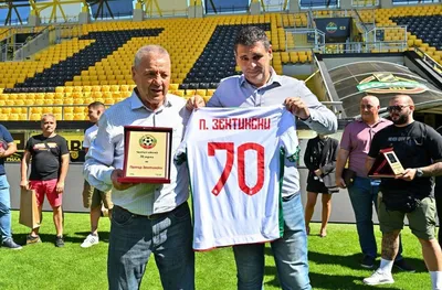 БФС с жест към легендата Петър Зехтински