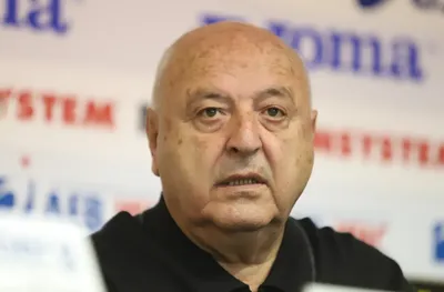 Венци Стефанов за скандала с феновете на Славия: Побеснях, когато споменаха покойната ми майка