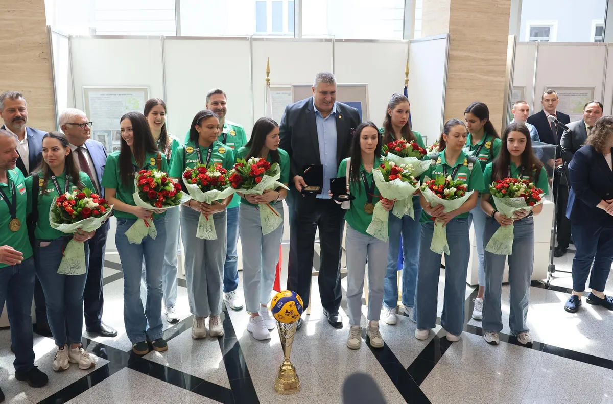Любо Ганев коментира купона след подвига и разкри какво е казал Анцани на Колев (ВИДЕО)