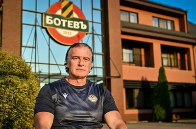Временният треньор на Ботев (Пловдив) с призив към феновете преди Левски