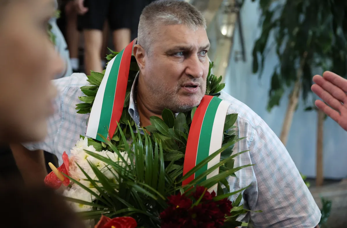 Любомир Ганев: При титла отборът щеше да раздели 1 милион долара