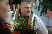 Любомир Ганев: При титла отборът щеше да раздели 1 милион долара