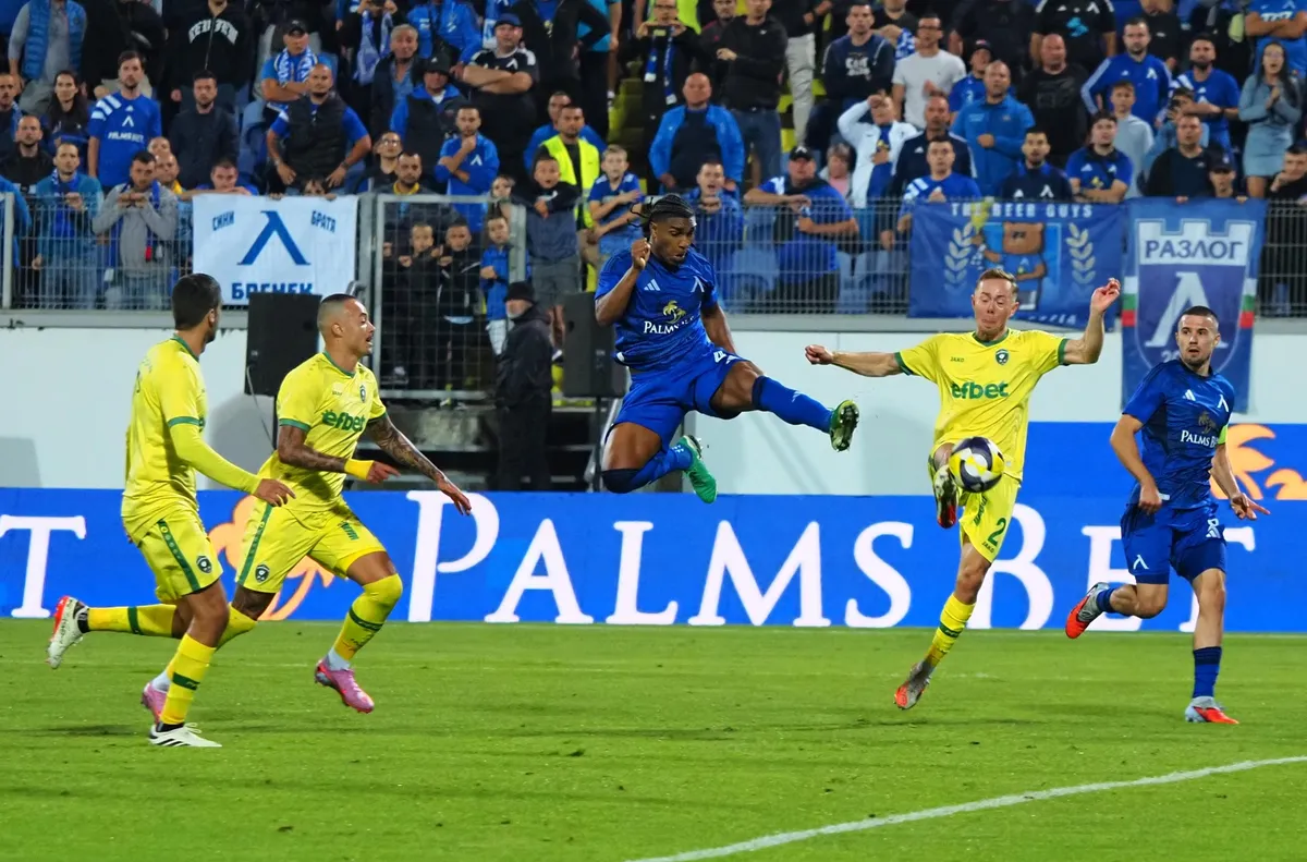 Ръководствата на Лудогорец и Левски отправиха пожелания към феновете си