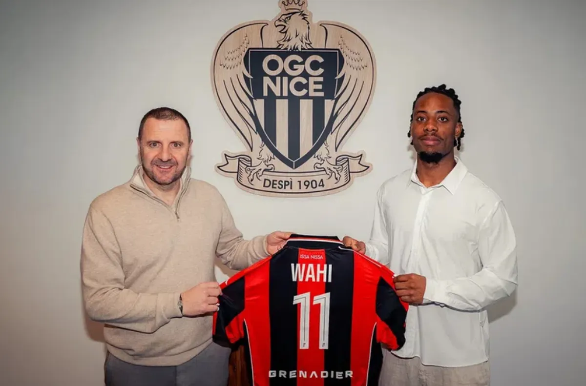 Ели Уаи пристига под наем на Френската Ривиера Ница официално