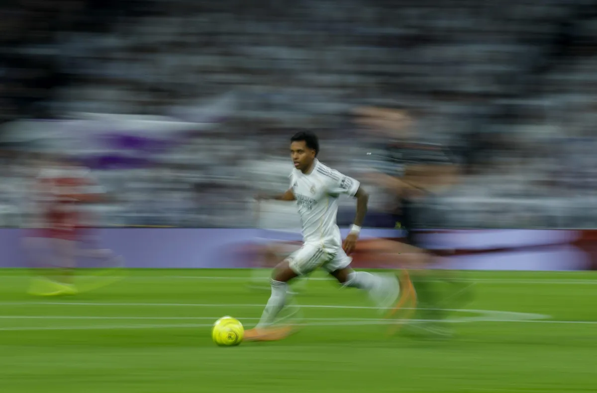 Бразилецът преговаря с двама агенти Бразилският футболист на Реал Мадрид