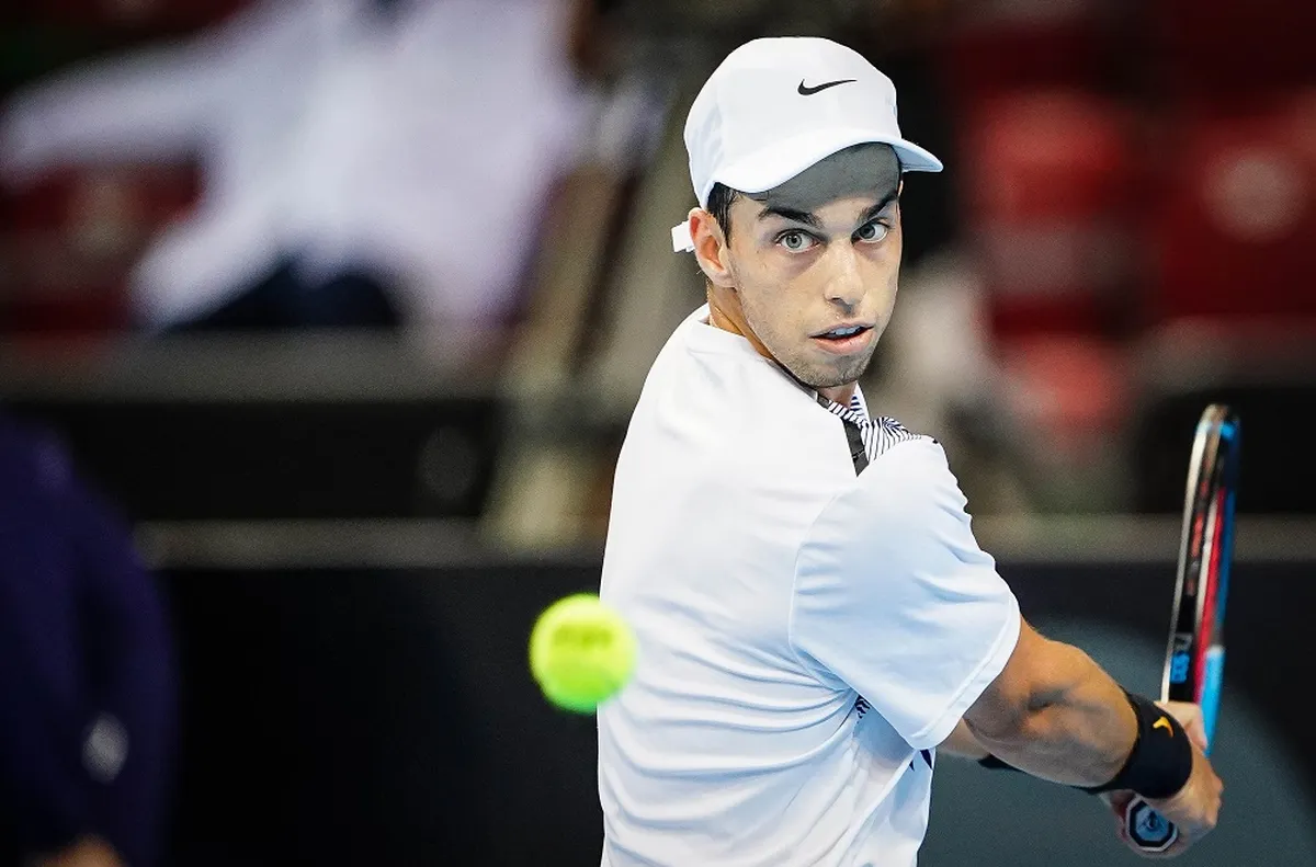 Българинът загуби в оспорван мач от поставения под номер 5