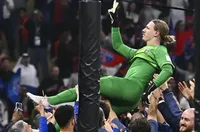 Вратарят на ПСЖ ще отсъства по-дълго от очакваното