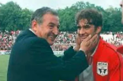 Стилиян Петров се сбогува емоционално с Димитър Пенев