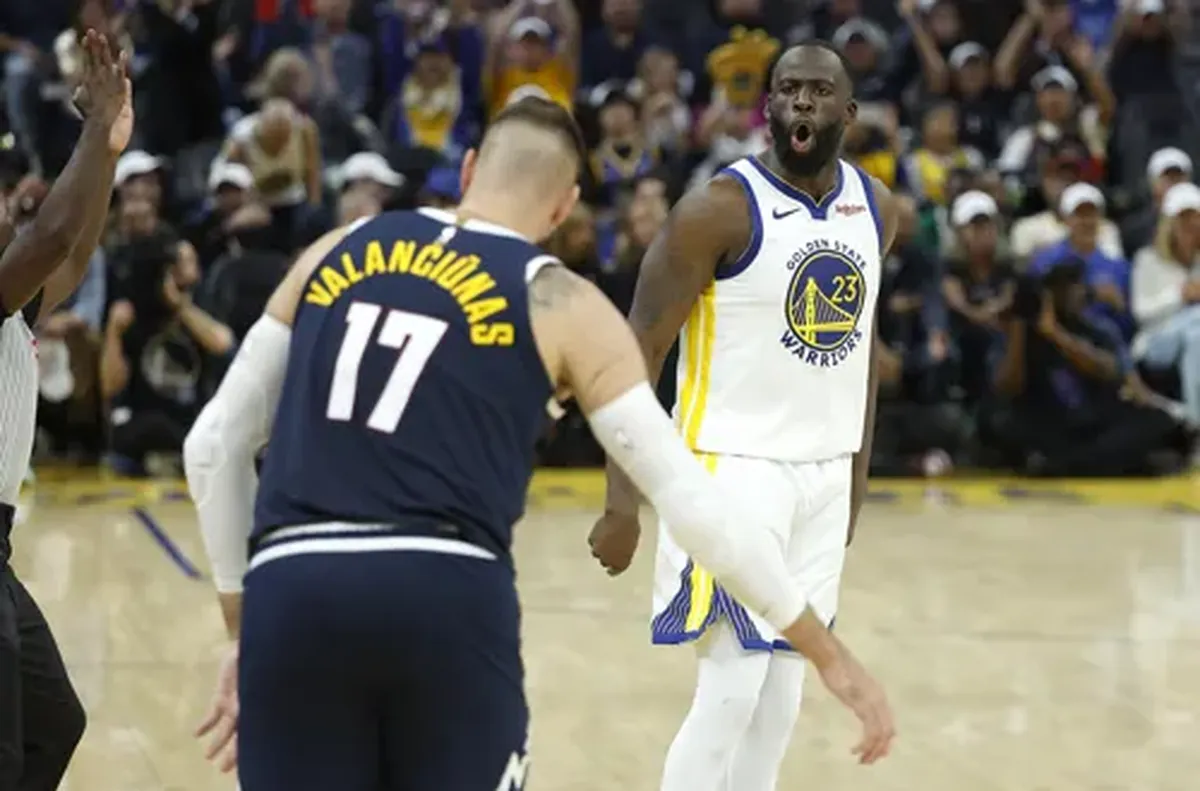 Центърът получи травма в прасеца при победата над Торонто Раптърс