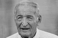 Поклонението пред Димитър Пенев започва от пистата на „Васил Левски“