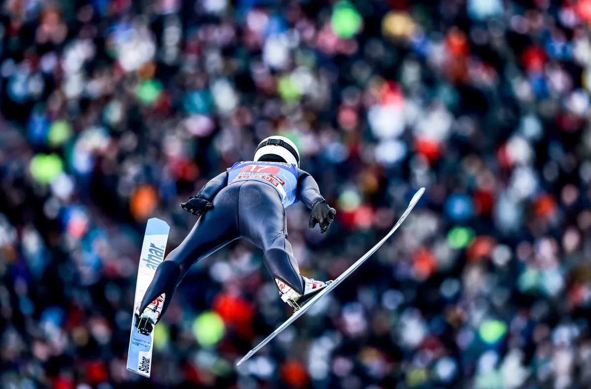 Владимир Зографски премина квалификацията за състезанието по ски скок в Бишофсхофен с