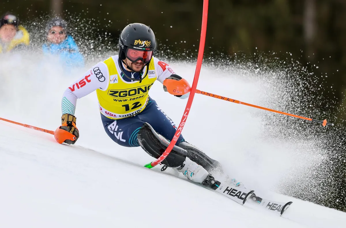 Алберт Попов се намира в много добра позиция след първия
