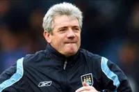 Легенда на Англия и Нюкасъл е диагностициран с рак