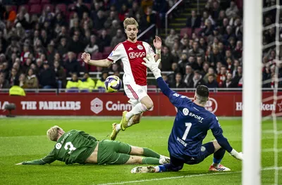 Лацио уреди халф на Аякс за 15 милиона