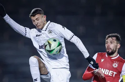 Трабзонспор преговаря със Славия за Балов