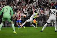 НА ЖИВО: Атлетико Мадрид - Реал Мадрид (СЪСТАВИ)