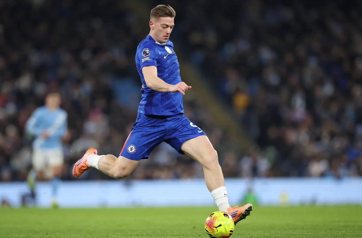 Всички са развълнувани да работят с новия мениджър Нападателят на