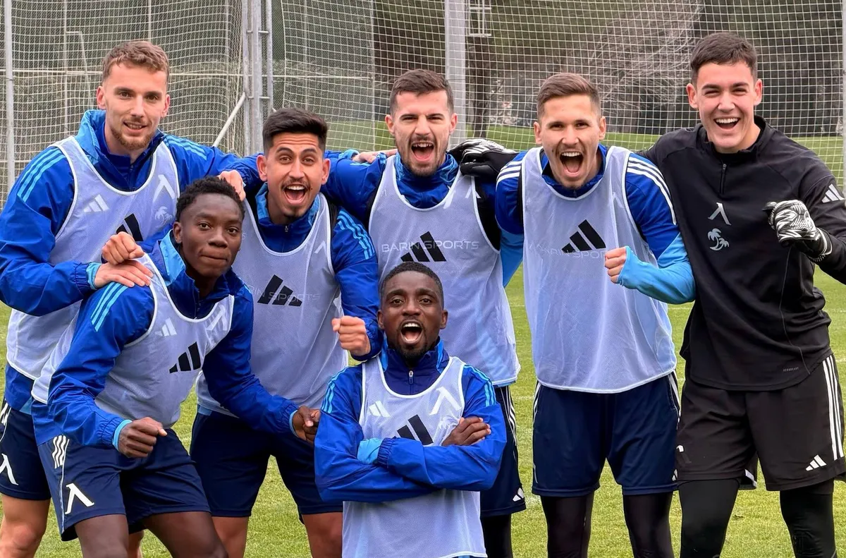 Сините имаха две тренировки днес Левски продължава с интензивния тренировъчен