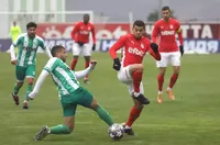 Педриньо тръгва към София