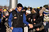 Груев титуляр, Лийдс би за ФА Къп